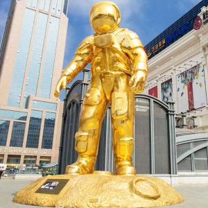 Fiberglass Outdoor park shopping mall entrance large decoration Space Man Astronaut Statues Sculpture 