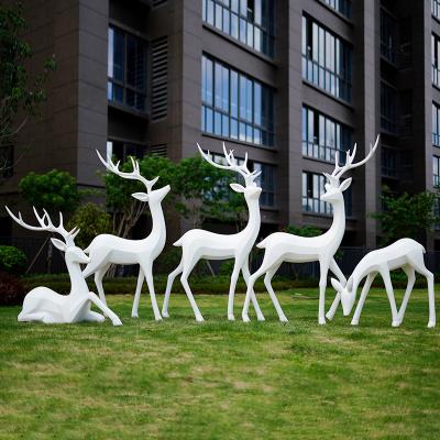 Garden Community Decor Custom Sika Deer Animal Sculpture Life Size Outdoor Deer Statues Lifelike Fiberglass Reindeer