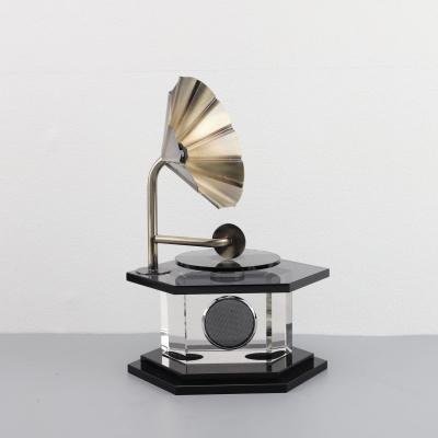 Nordic Style Metal Retro Iron Musical Instrument Crystal Figurine Phonograph Home Office Desks Decor 